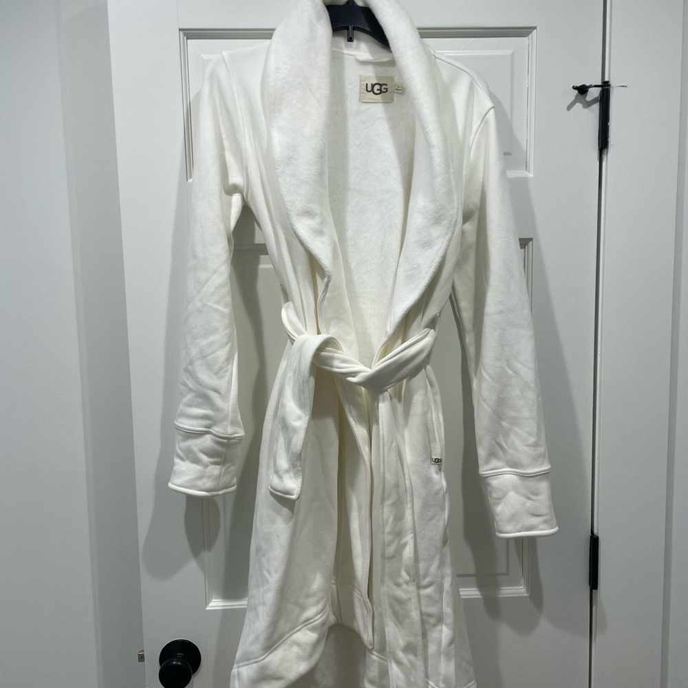 Ugg Robe - image 1